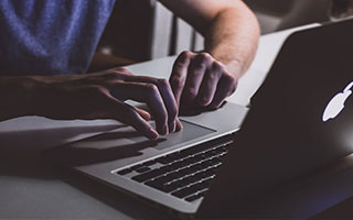 爱游戏下载_ 如何通过明星选手提升赛事的吸引力，明星游戏综艺