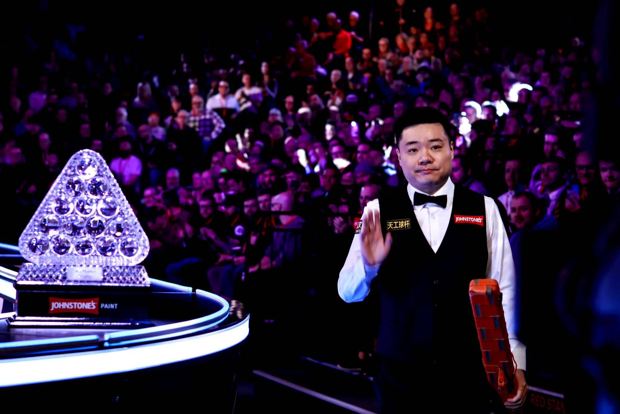 斯诺克大师赛：策略与精准的对决