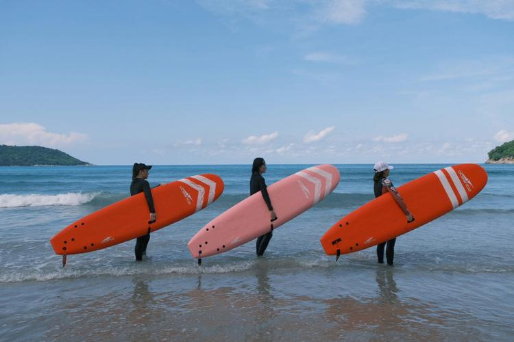 特色乡村冲浪，体验不同的海上激情的简单介绍
