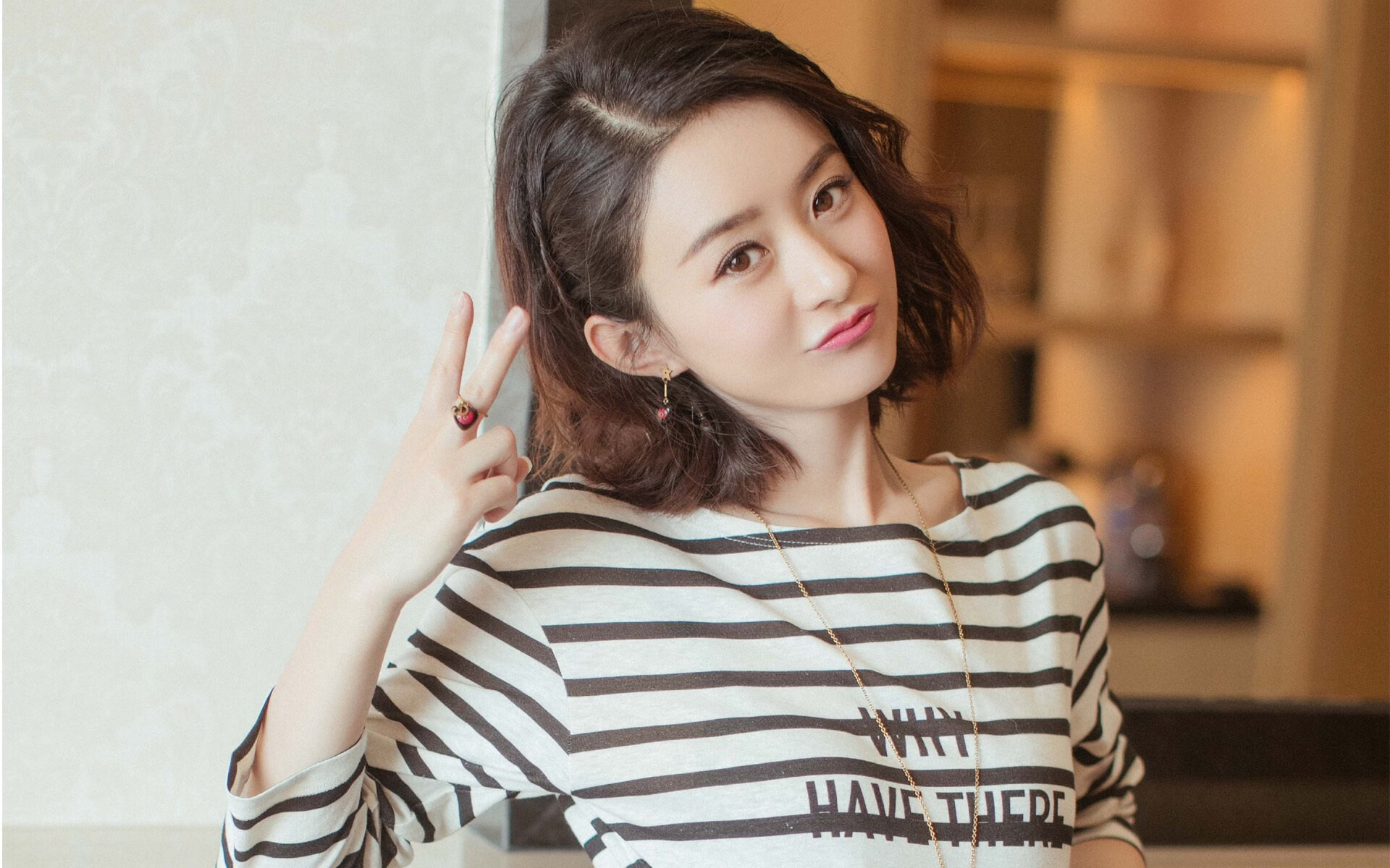 利兹联中场配合默契,白玫瑰军团冲击欧战区,曼联 利兹联 玫瑰战争