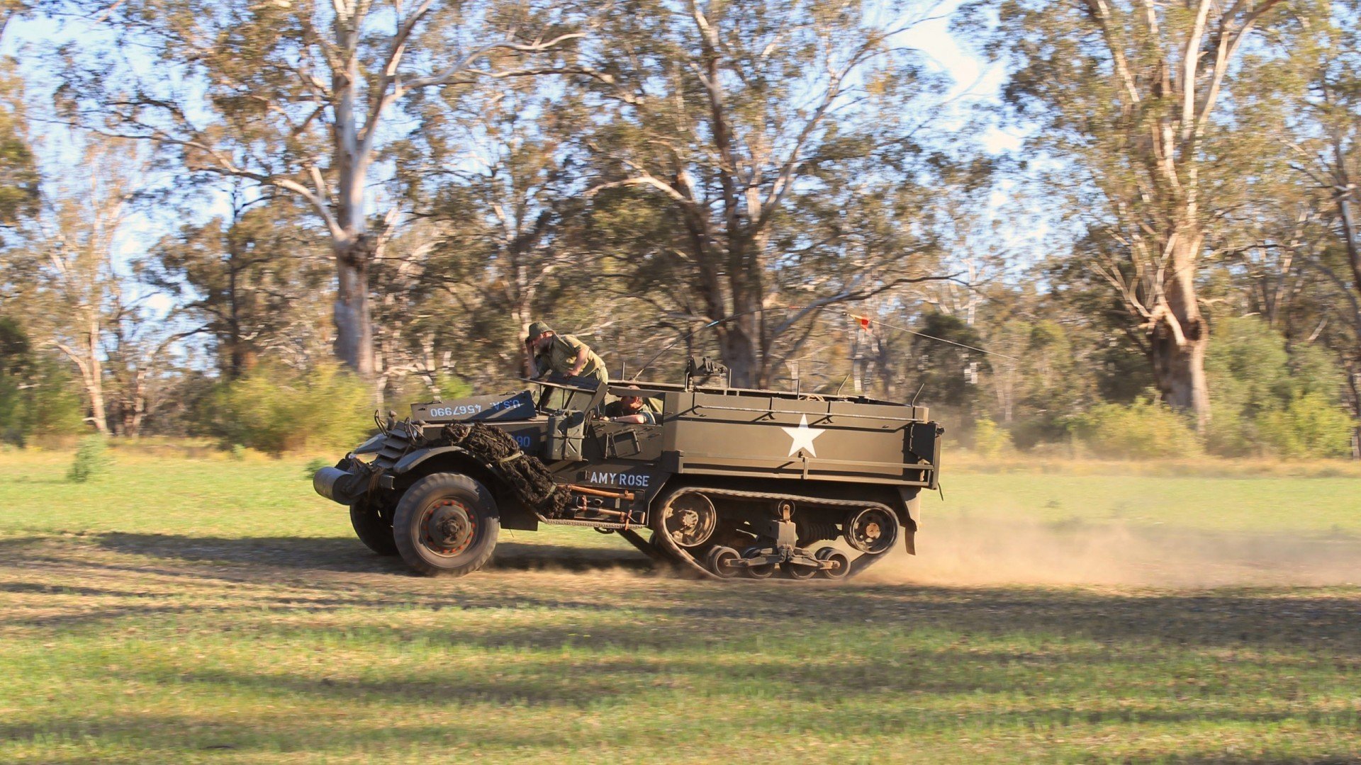 虚拟现实与电竞融合：未来游戏体验的无限可能，电子竞技的虚拟性
