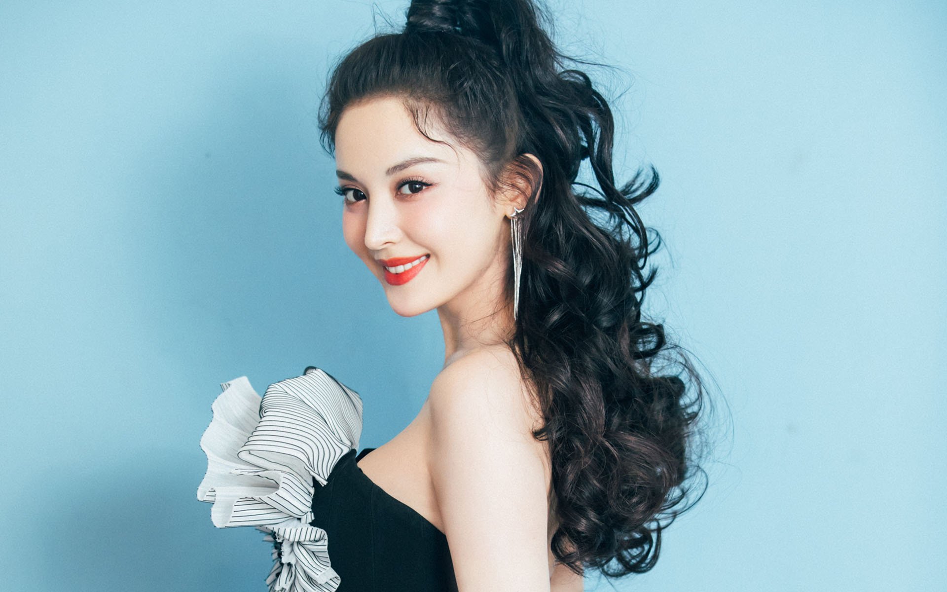 体育新闻中心参与体育数字版权国际合作项目，体育新闻版面